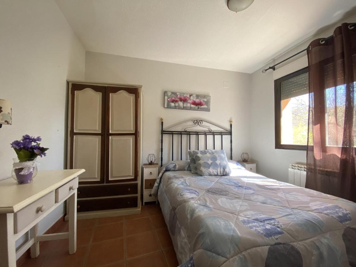 Apartamentos Rurales El Solitario Баньос-де-Монтемайор Экстерьер фото