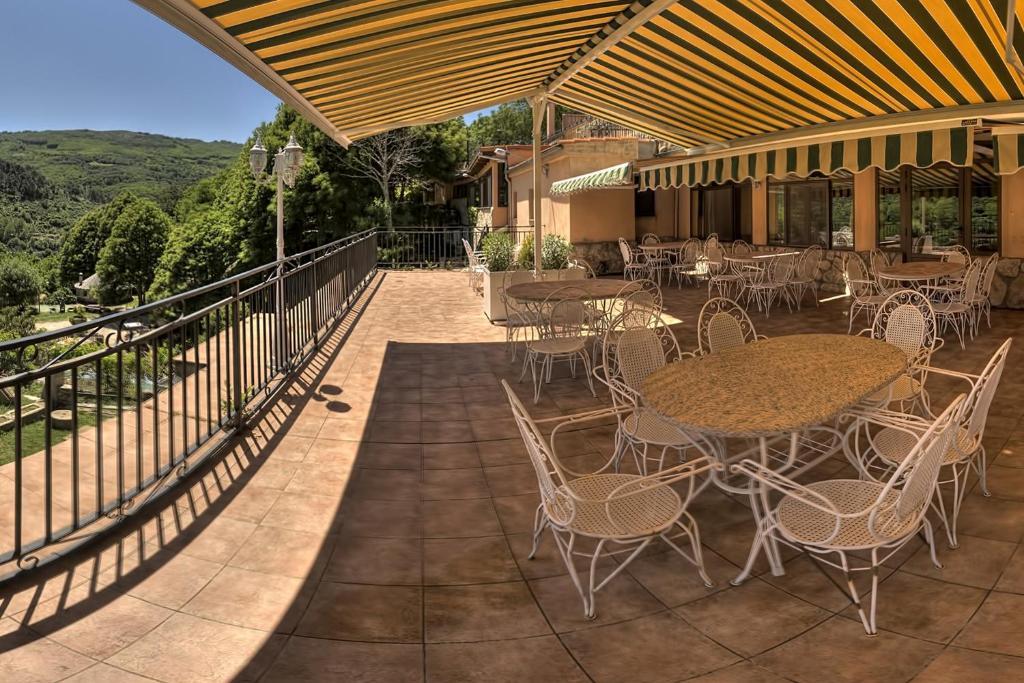 Apartamentos Rurales El Solitario Баньос-де-Монтемайор Экстерьер фото